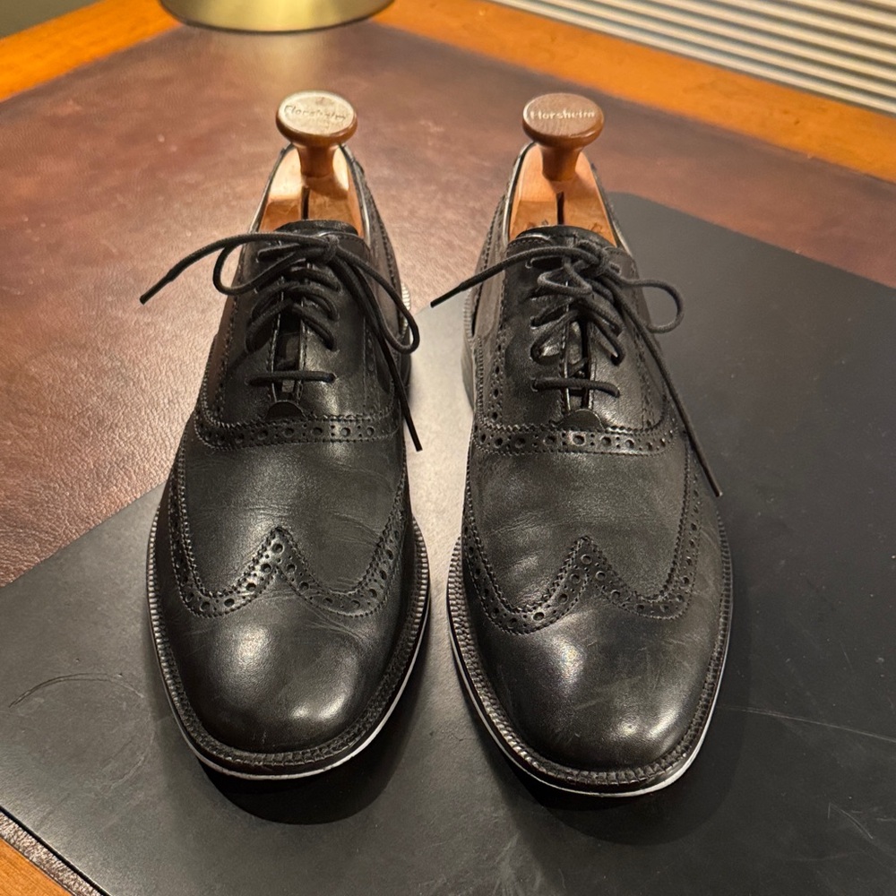 Cole Haan  Black Leather Wingtip Oxfords size 9M